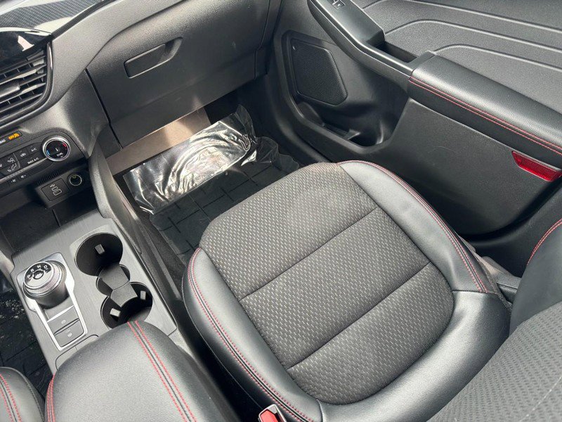 Used 2025 Ford Escape ST-Line image 15