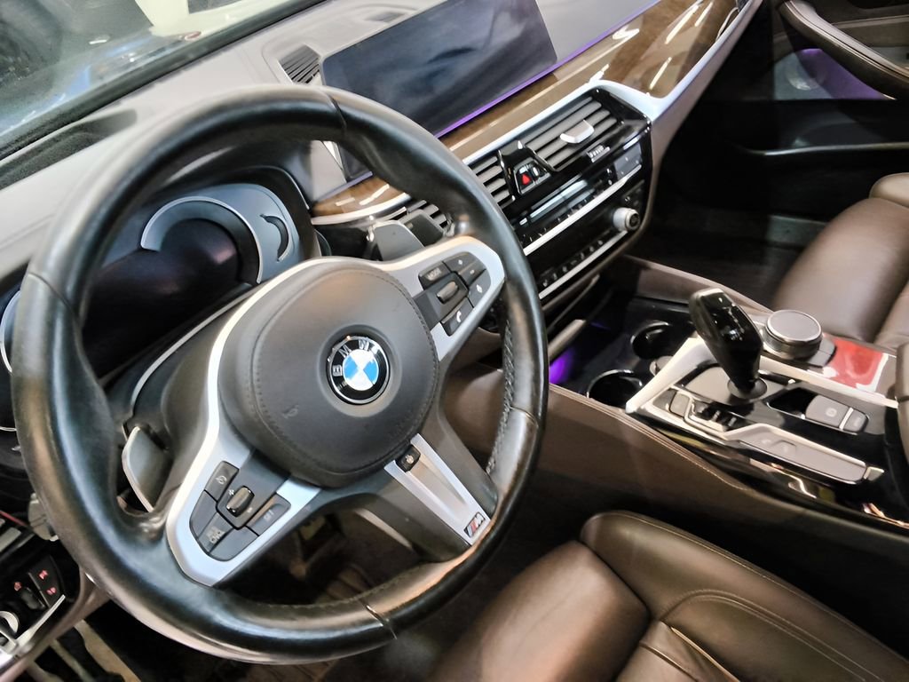 Used 2018 BMW 540i xDrive AWD/4WD image 11