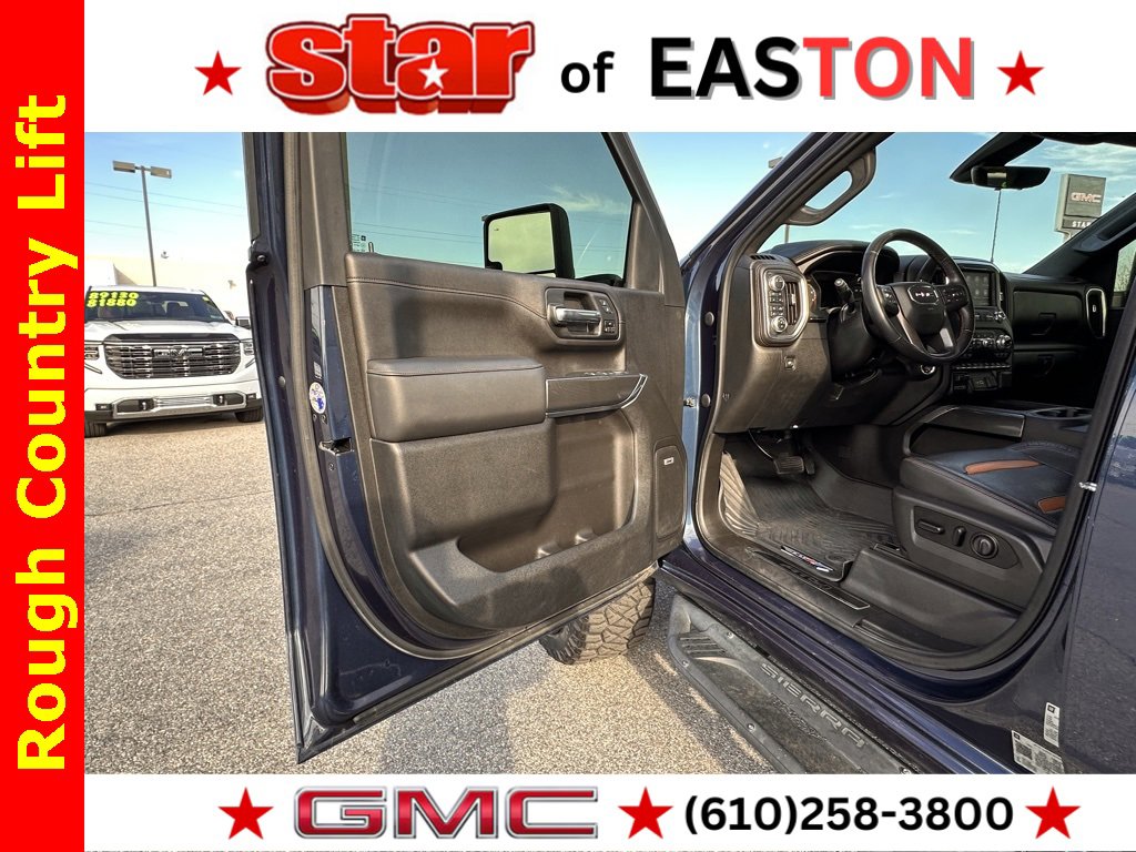 Used 2020 GMC Sierra 2500 AT4 w/ AT4 Premium Package image 16