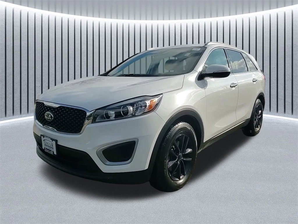 Used 2017 Kia Sorento LX w/ LX V6 Convenience Package image 17