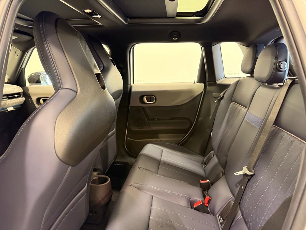 Used 2026 MINI Cooper 4-Door Hardtop FWD image 21