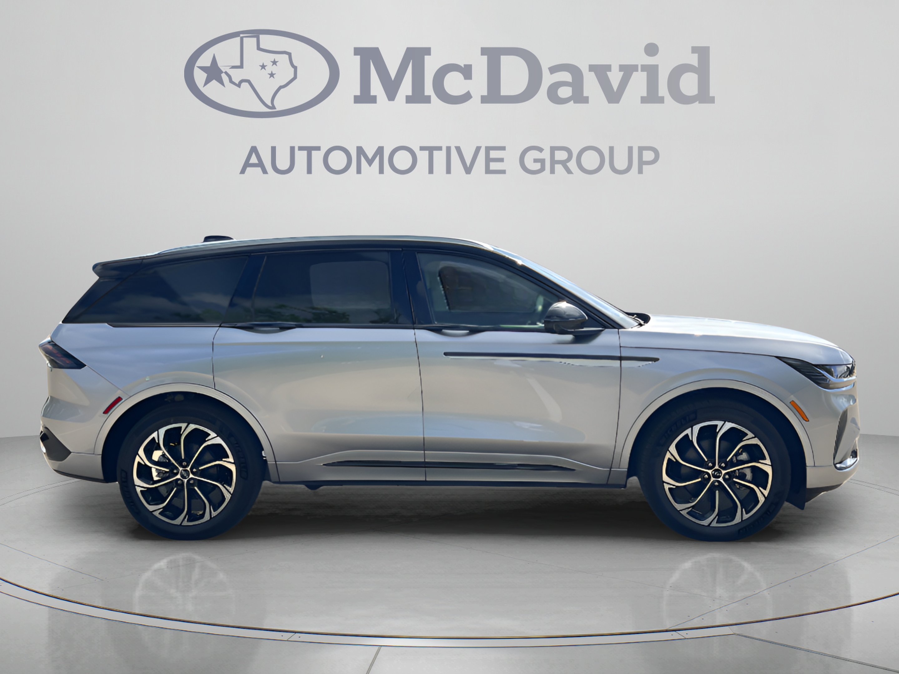 New 2026 Lincoln Nautilus Reserve AWD/4WD image 13