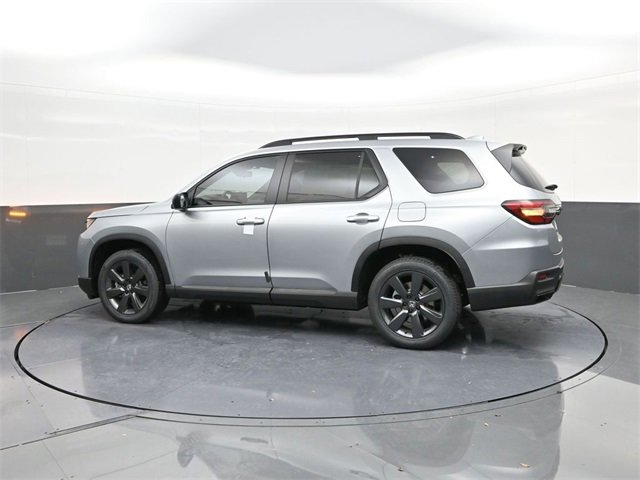 New 2026 Honda Pilot Sport image 5