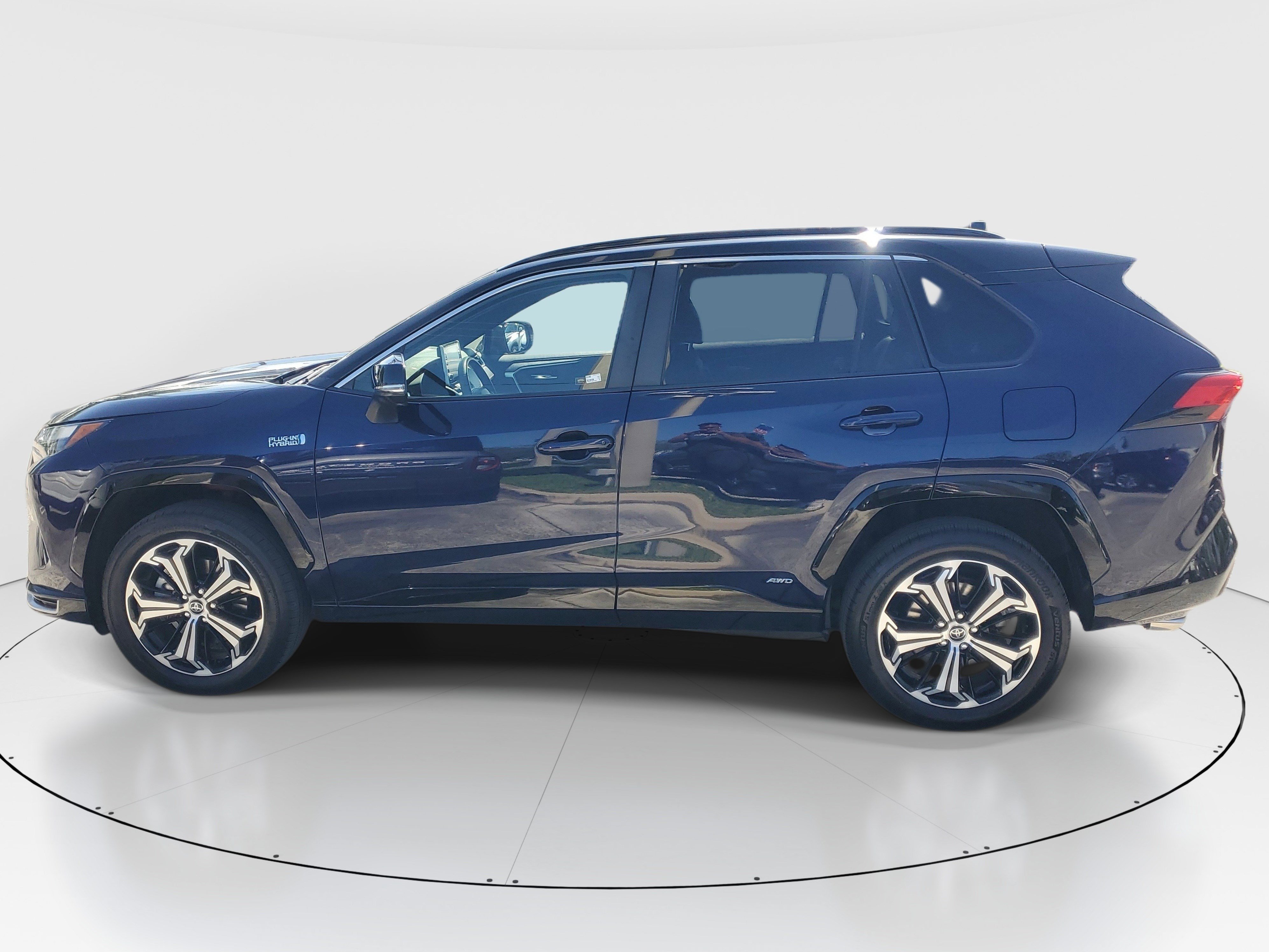 Used 2022 Toyota RAV4 XSE AWD/4WD image 6