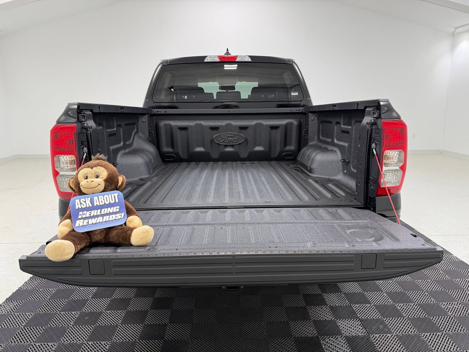 New 2026 Ford Ranger XL w/ Trailer Tow Package RWD image 8