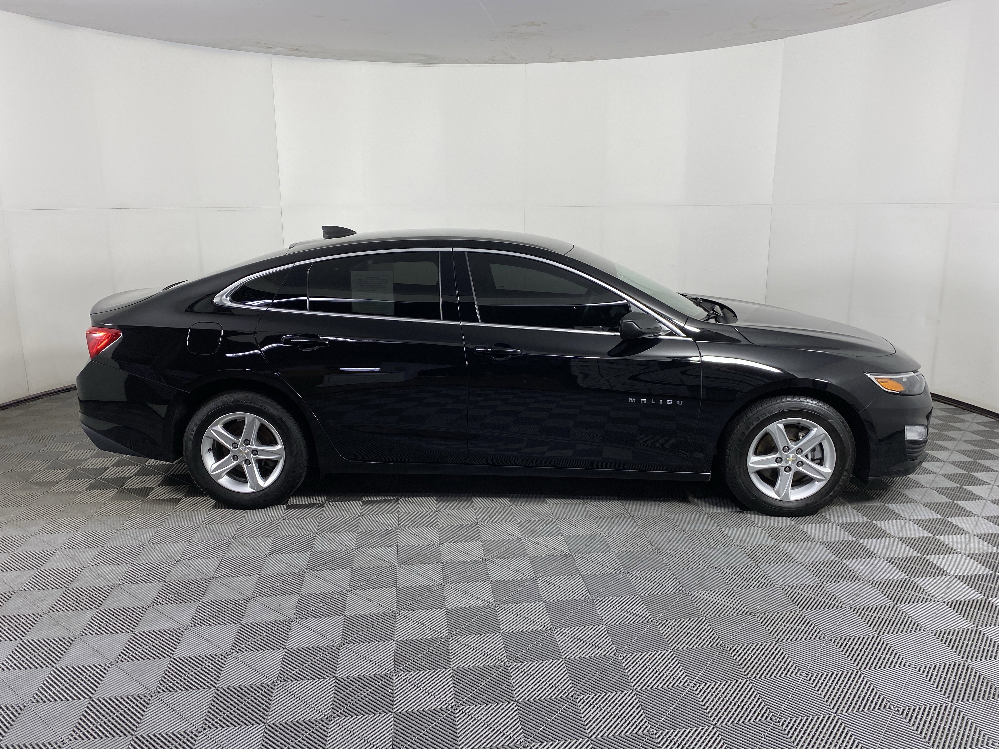 Used 2020 Chevrolet Malibu LS image 5