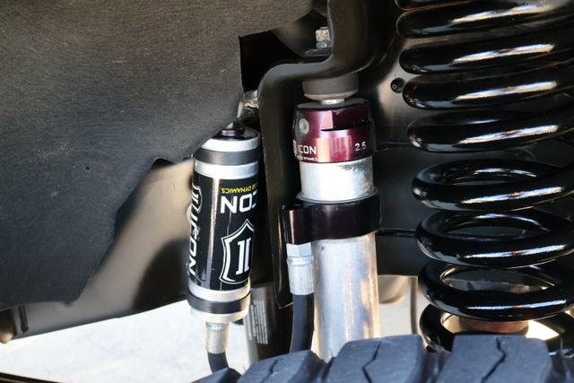 Used 2017 Ford F350 Platinum w/ Platinum Ultimate Package image 25