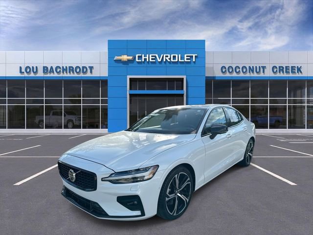 Used 2024 Volvo S60 B5 Ultimate image 4