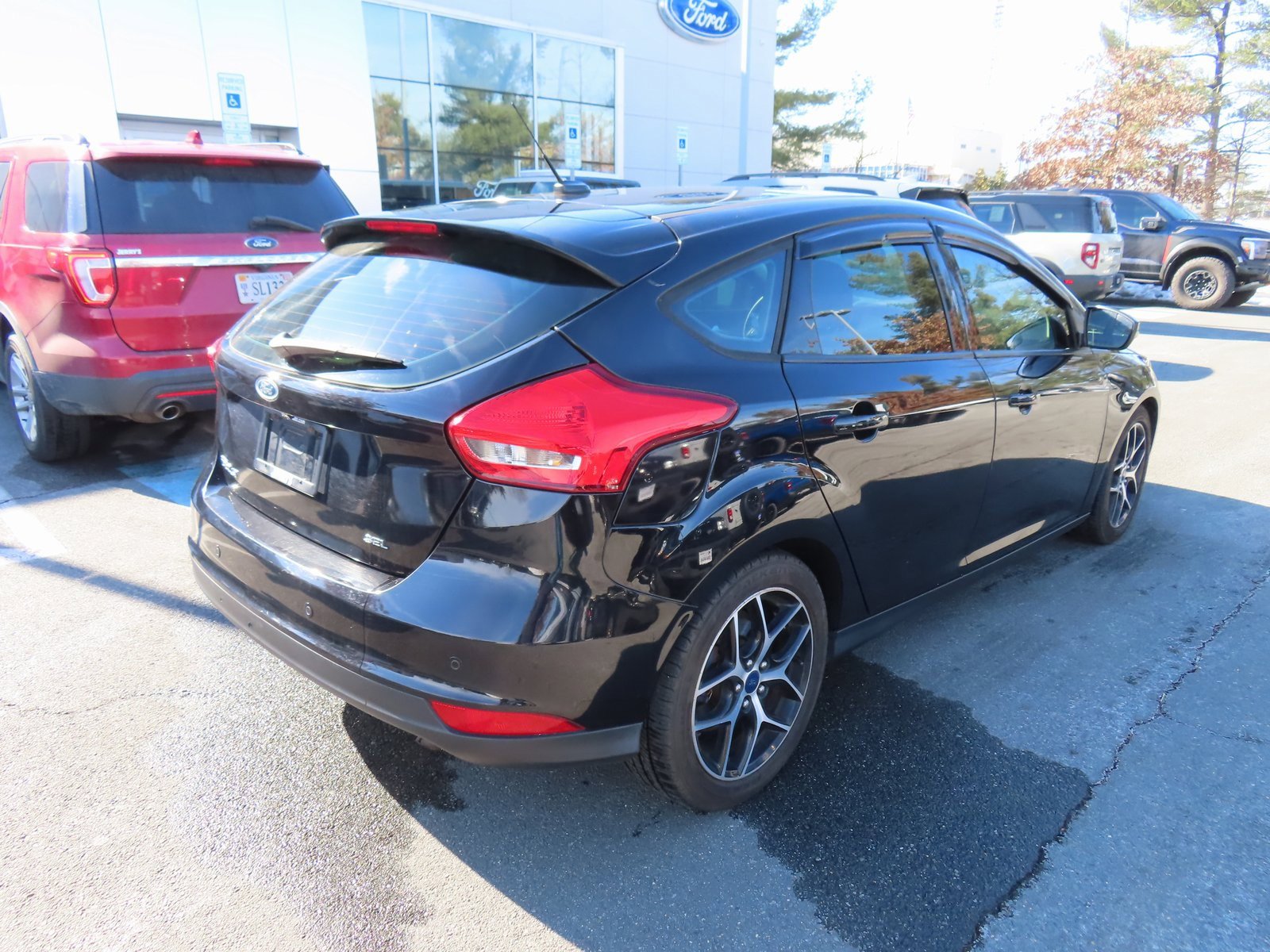 Used 2017 Ford Focus SEL image 5
