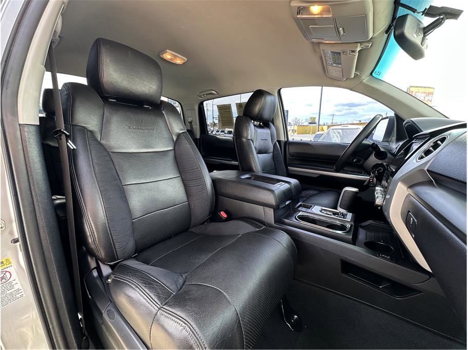 Used 2015 Toyota Tundra SR5 w/ SR5 Upgrade Package image 15