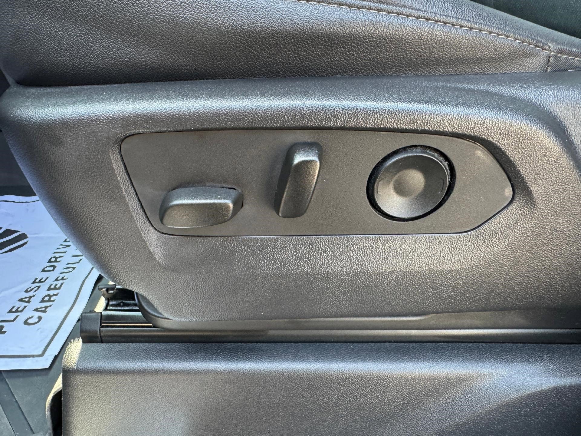 Certified 2023 Chevrolet Silverado 1500 LTZ w/ LTZ Convenience Package II image 28