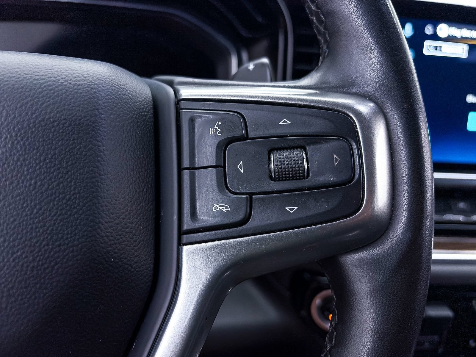Used 2023 Chevrolet Silverado 1500 LT Trail Boss AWD/4WD image 30