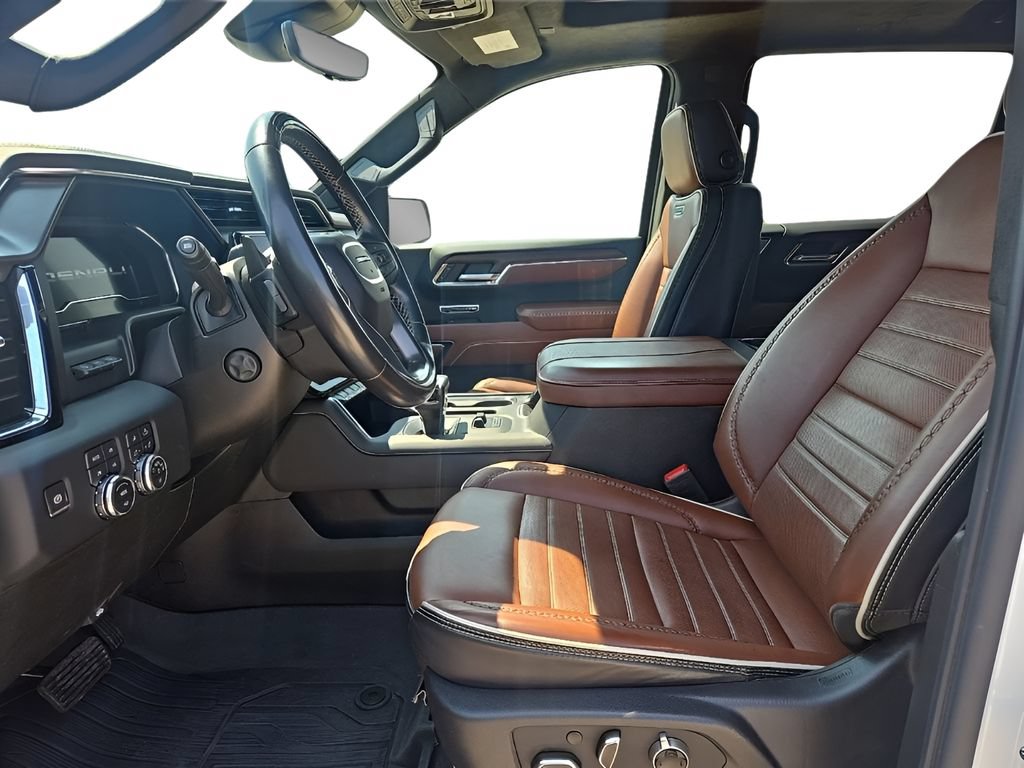 Used 2024 GMC Sierra 1500 Denali Ultimate AWD/4WD image 9
