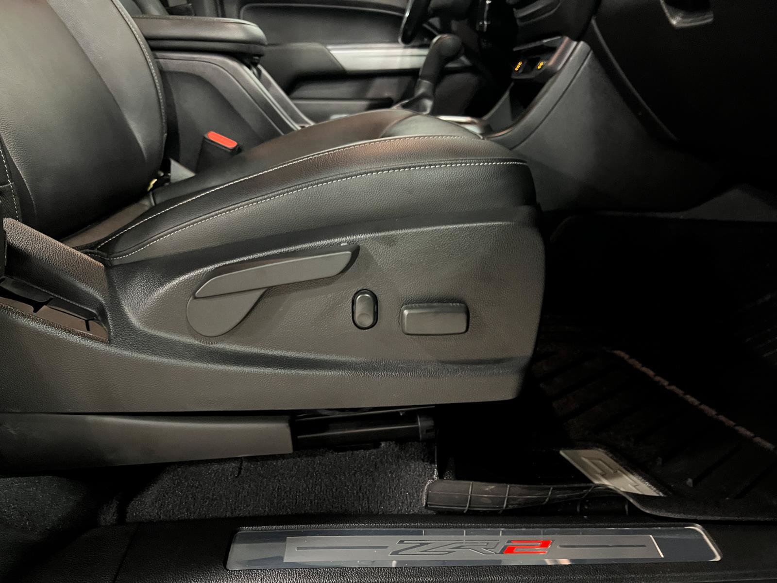 Used 2020 Chevrolet Colorado ZR2 AWD/4WD image 37
