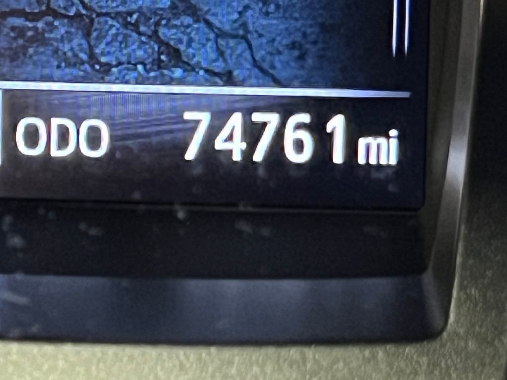 Used 2022 Toyota Tacoma TRD Off-Road image 16