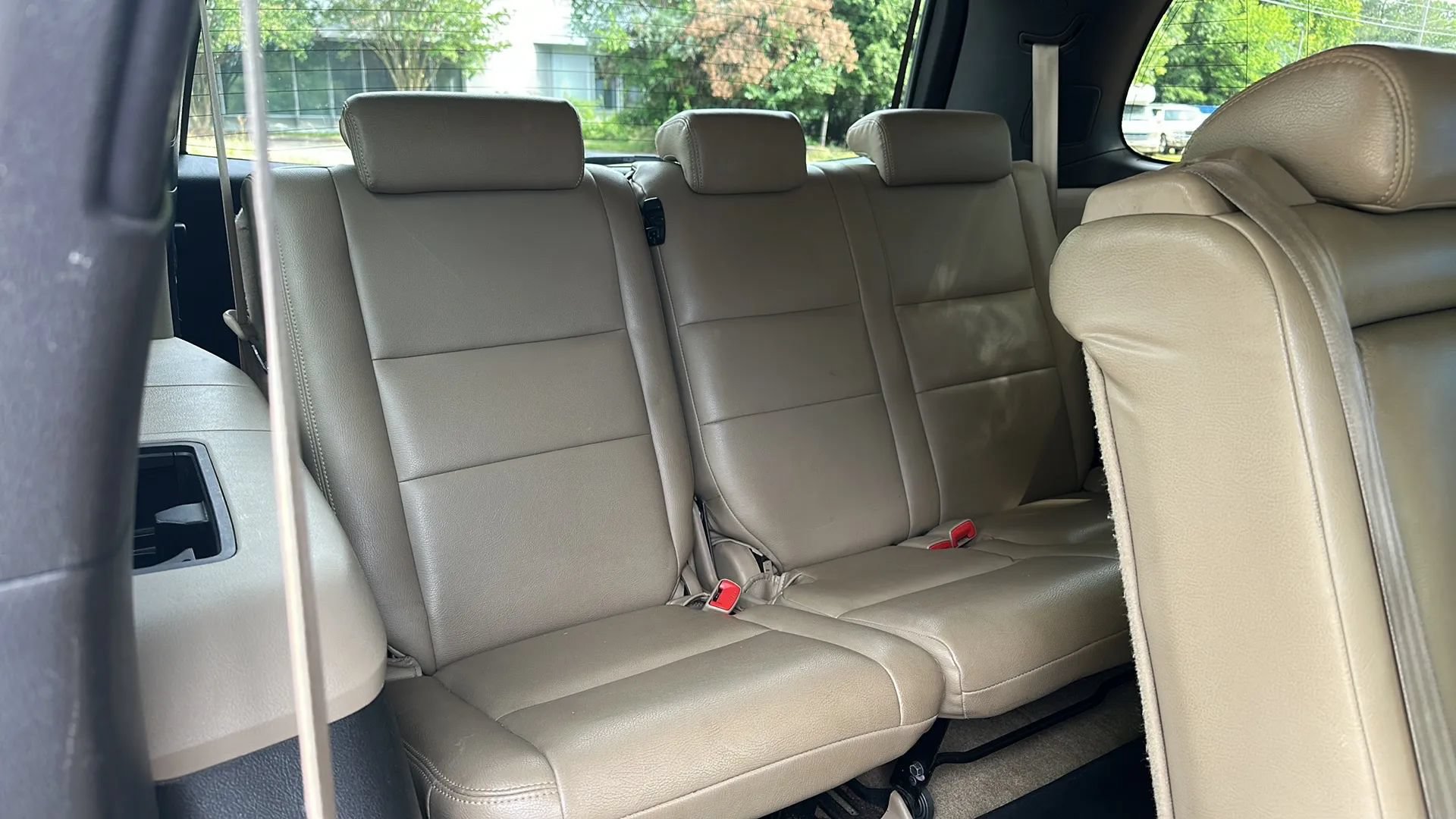 Used 2011 Toyota Sequoia SR5 AWD/4WD image 22