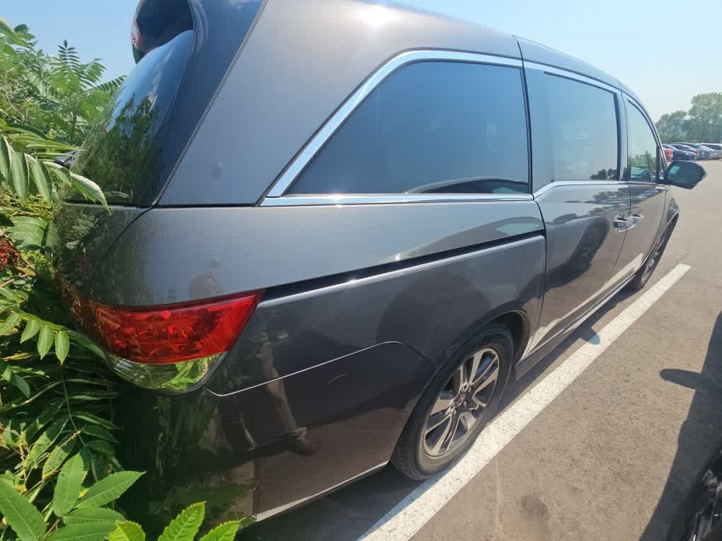 Used 2016 Honda Odyssey Touring image 4