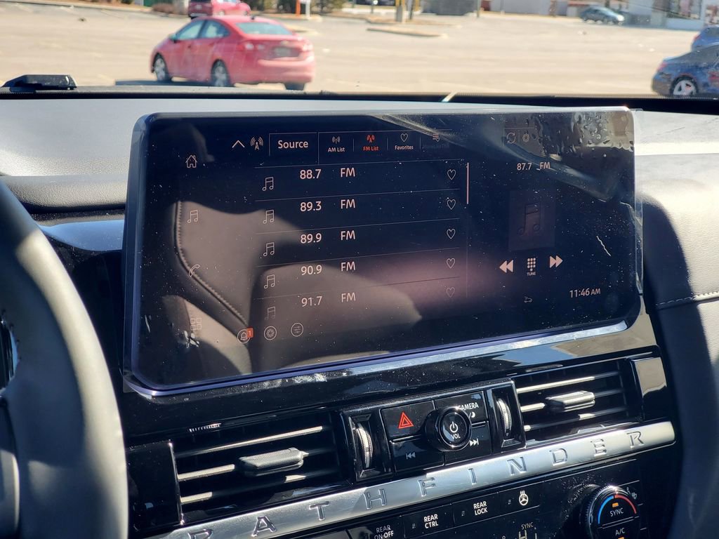 New 2026 Nissan Pathfinder SL image 28