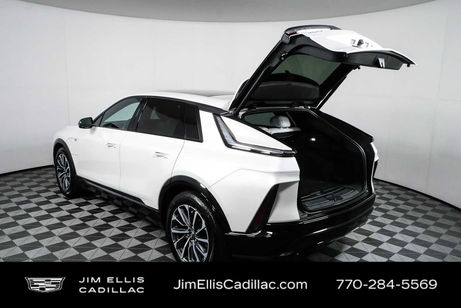 Certified 2024 Cadillac Lyriq Sport RWD image 33