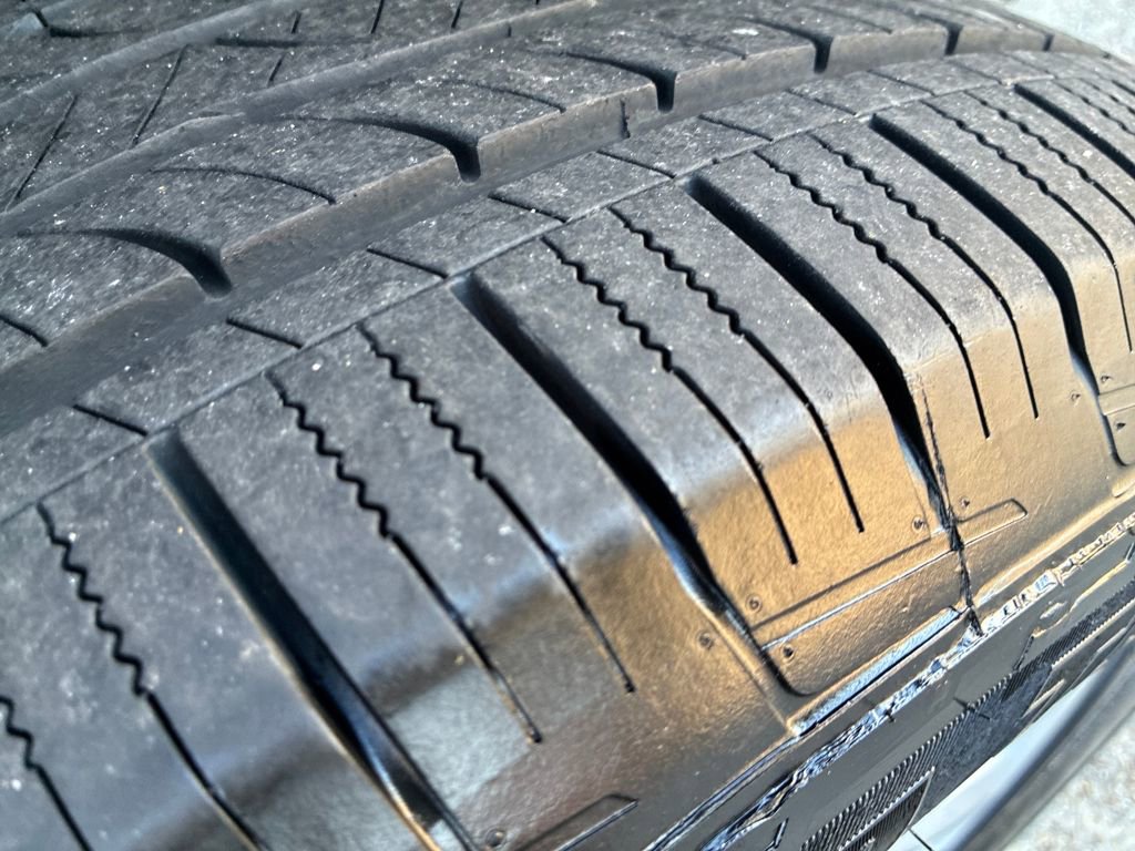 Used 2024 RAM 1500 Classic SLT image 28