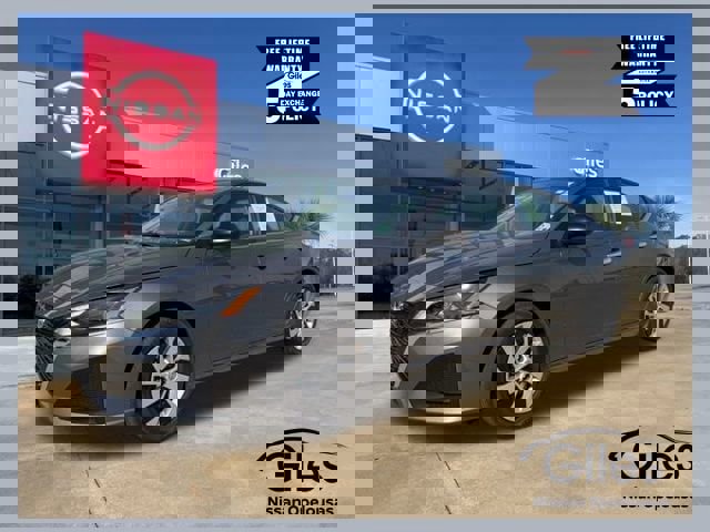 Used 2025 Nissan Altima 2.5 S image 1