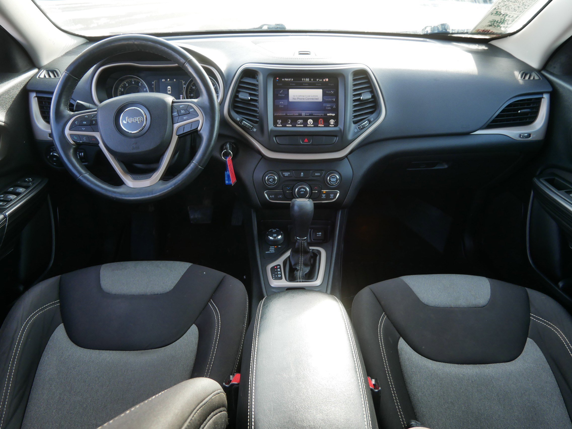 Used 2014 Jeep Cherokee Latitude w/ Cold Weather Group image 10