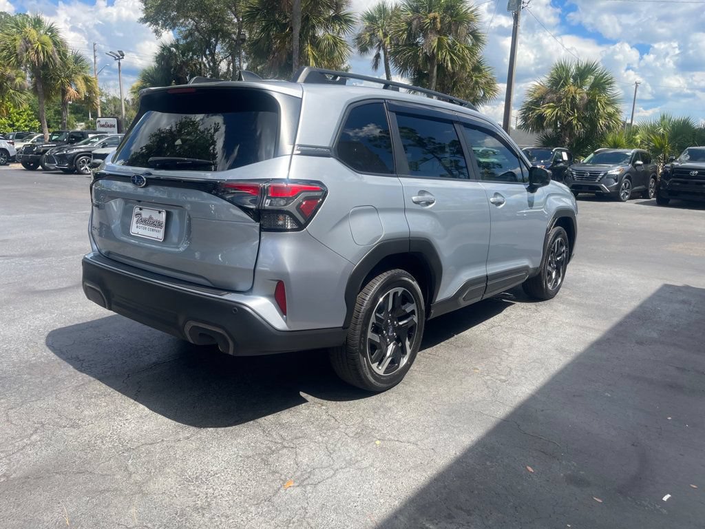 Used 2025 Subaru Forester Limited w/ Popular Package #2 AWD/4WD image 6