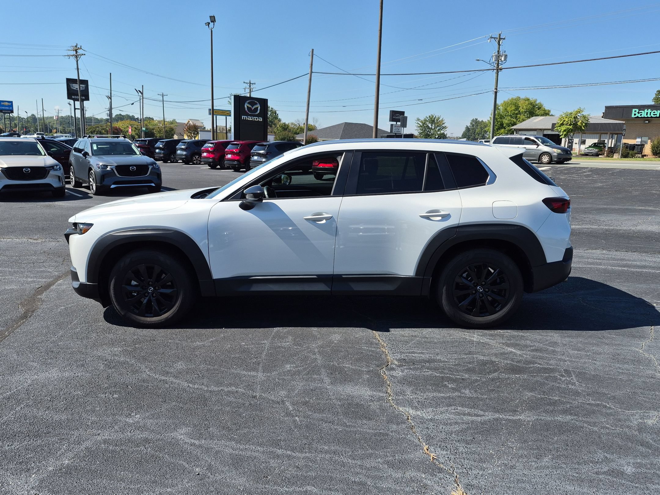 Used 2024 MAZDA CX-50 AWD 2.5 S w/ Premium Package image 2
