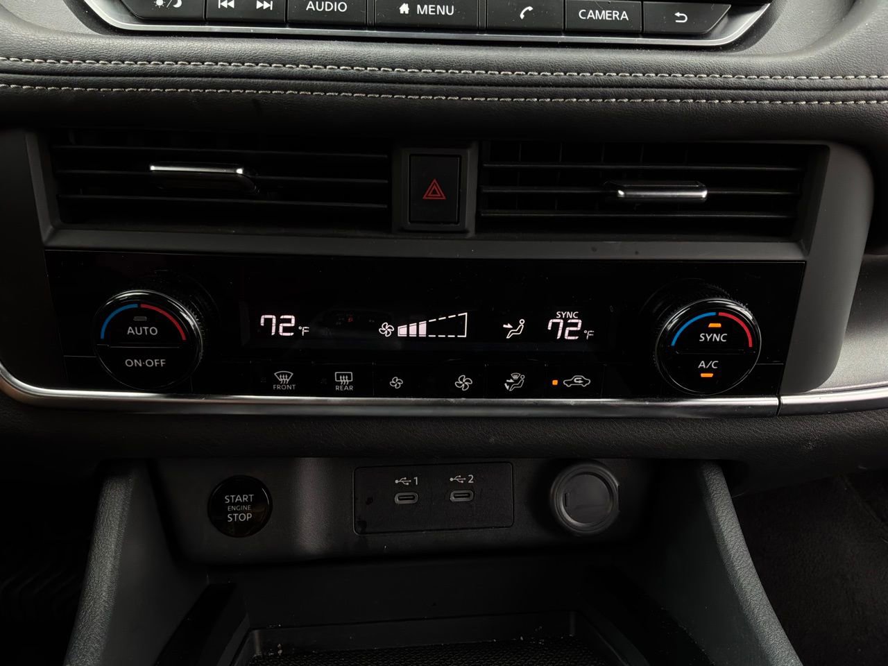 Used 2025 Nissan Rogue SV image 28