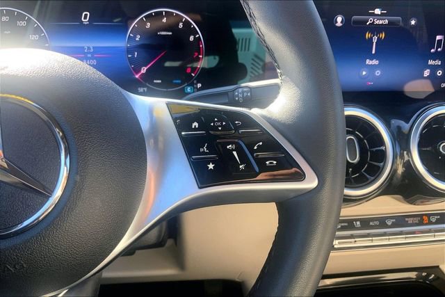 Used 2026 Mercedes-Benz GLB 250 4MATIC image 21