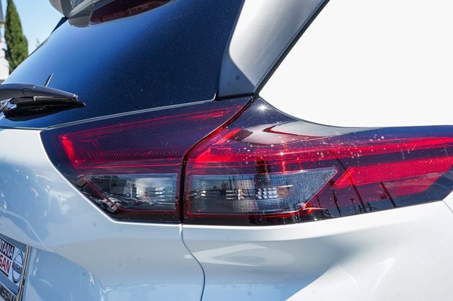 New 2026 Nissan Rogue SV image 8