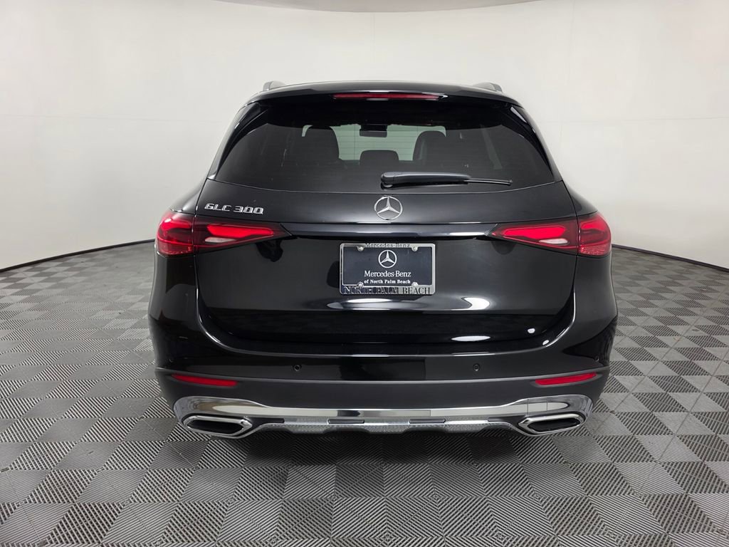 Certified 2025 Mercedes-Benz GLC 300 image 5