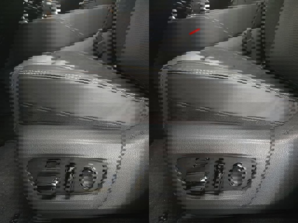 New 2026 Lexus RX 450h AWD image 29