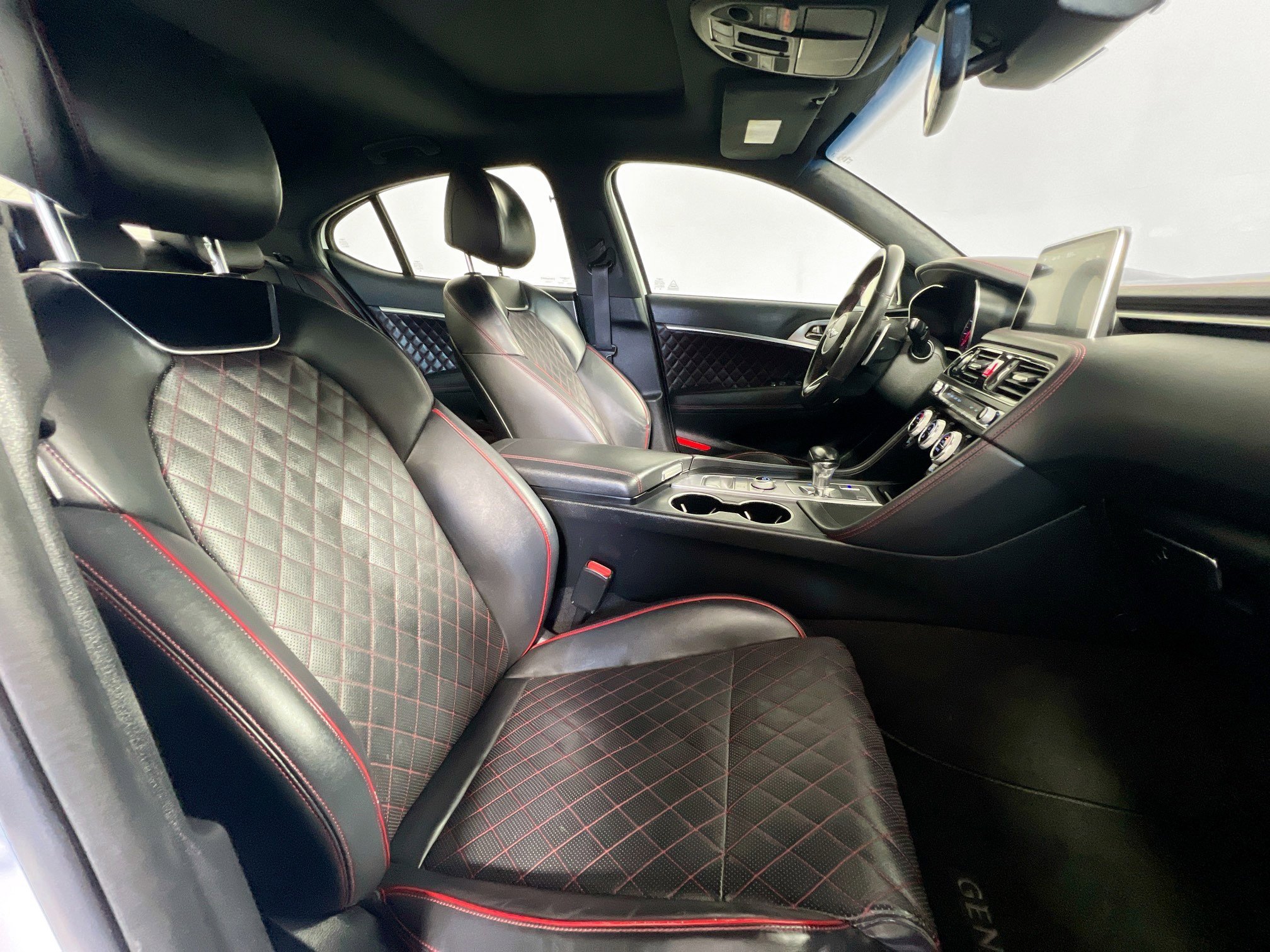 Used 2020 Genesis G70 3.3T w/ Sport Package image 31