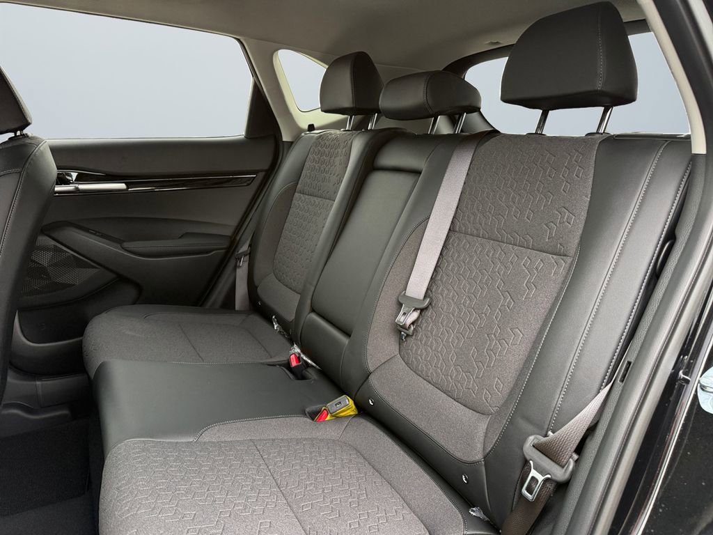 New 2026 Kia Seltos S image 13