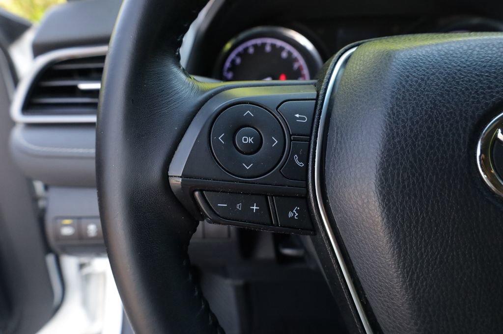 Used 2019 Toyota Camry SE image 15
