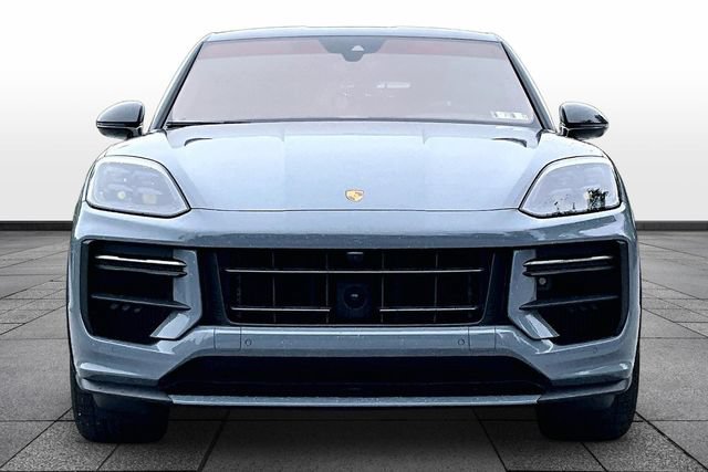 Used 2024 Porsche Cayenne Turbo GT AWD/4WD image 2