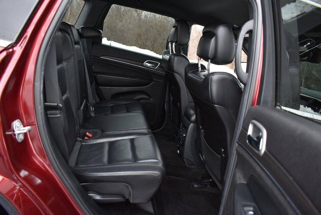 Used 2018 Jeep Grand Cherokee Limited w/ Mopar Chrome Edition Group image 30