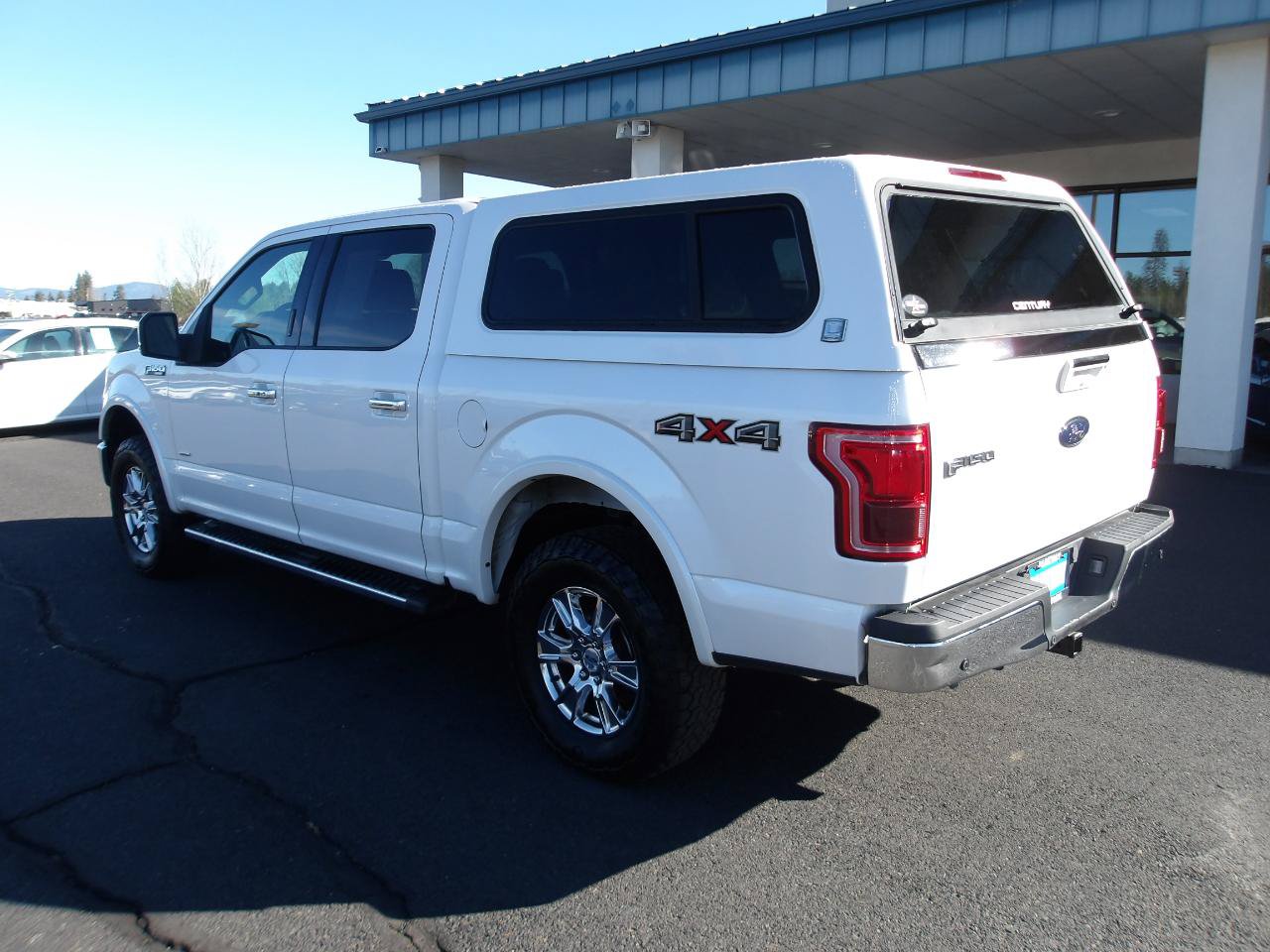 Used 2015 Ford F150 Lariat w/ Equipment Group 502A Luxury AWD/4WD image 3