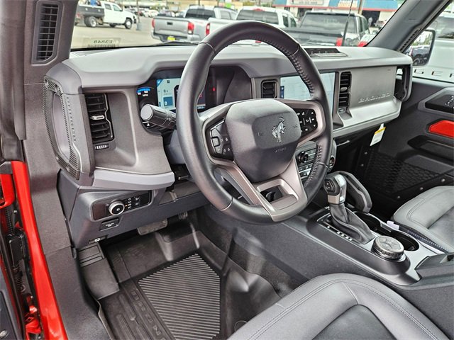 Used 2024 Ford Bronco Big Bend image 16