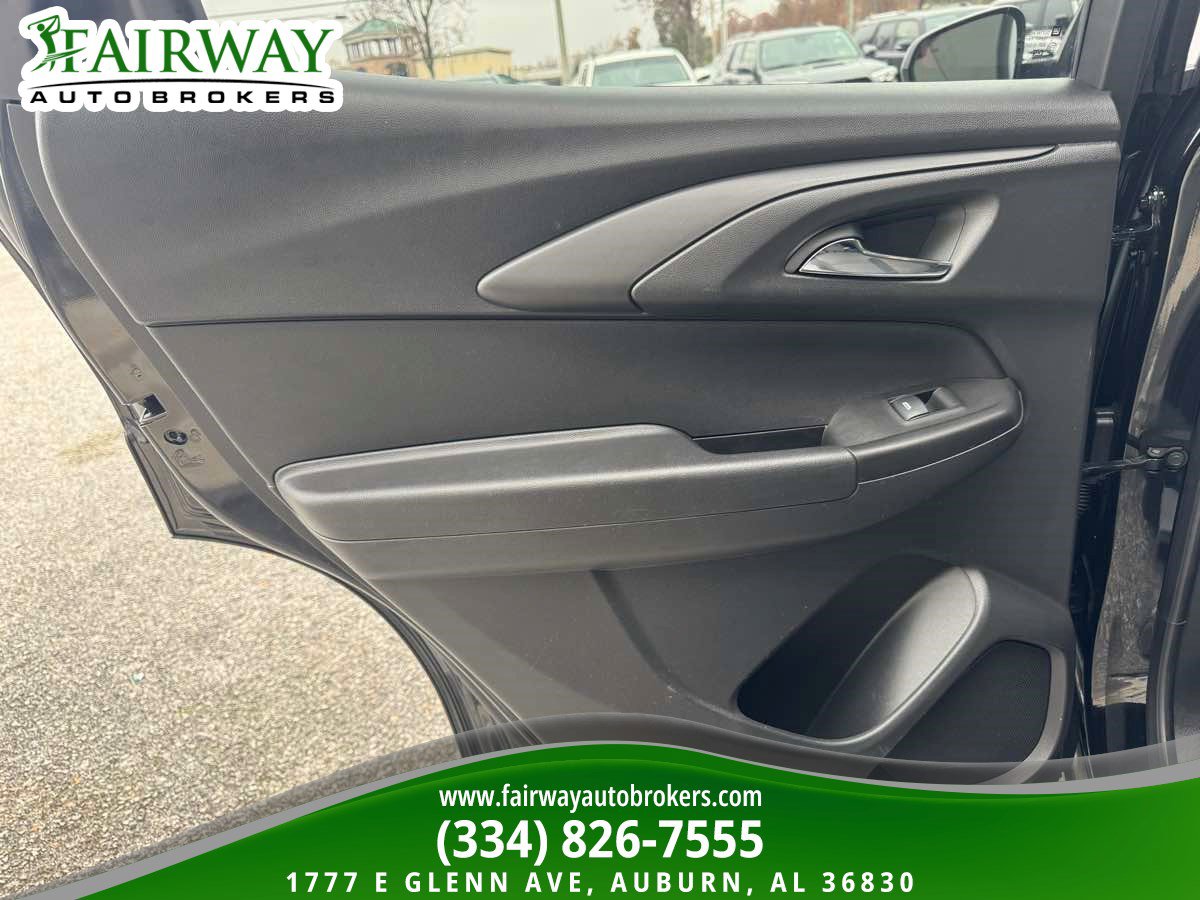 Used 2024 Chevrolet TrailBlazer LT w/ LT Cold Weather Package image 27