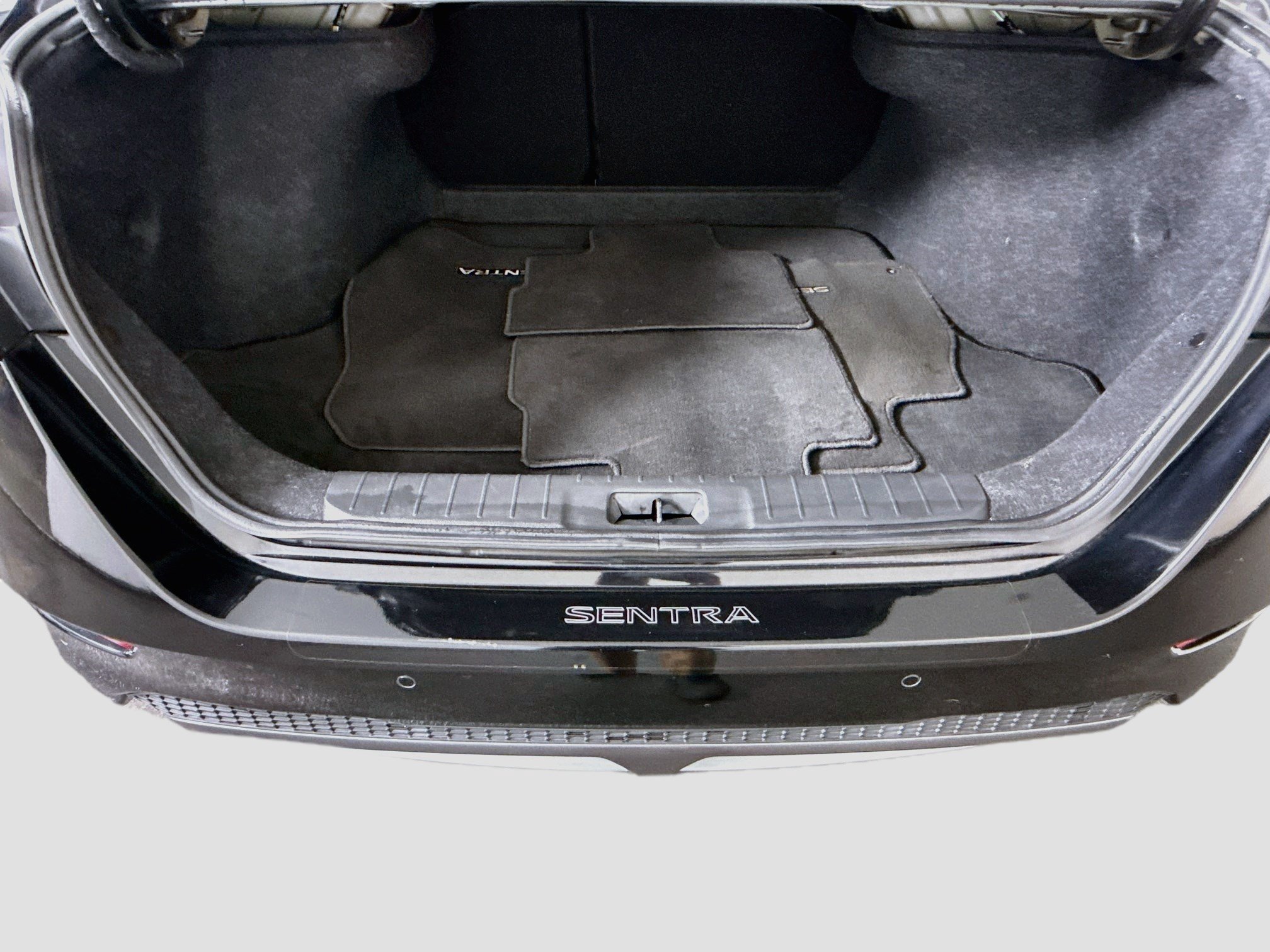 Used 2021 Nissan Sentra SR FWD image 35