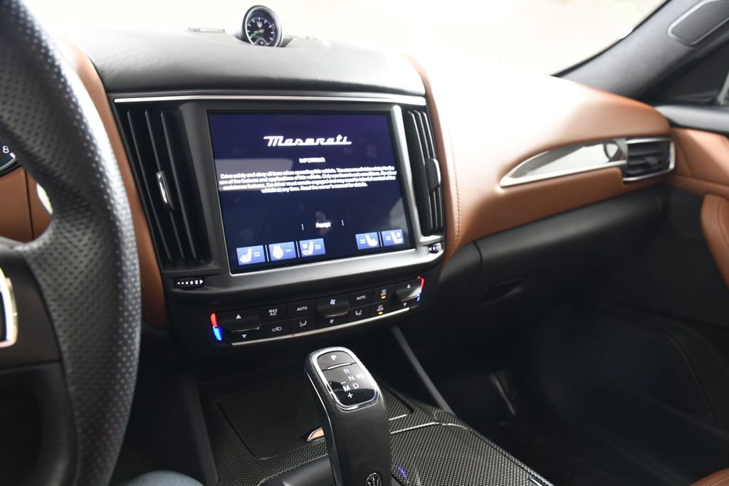 Used 2021 Maserati Levante S image 31