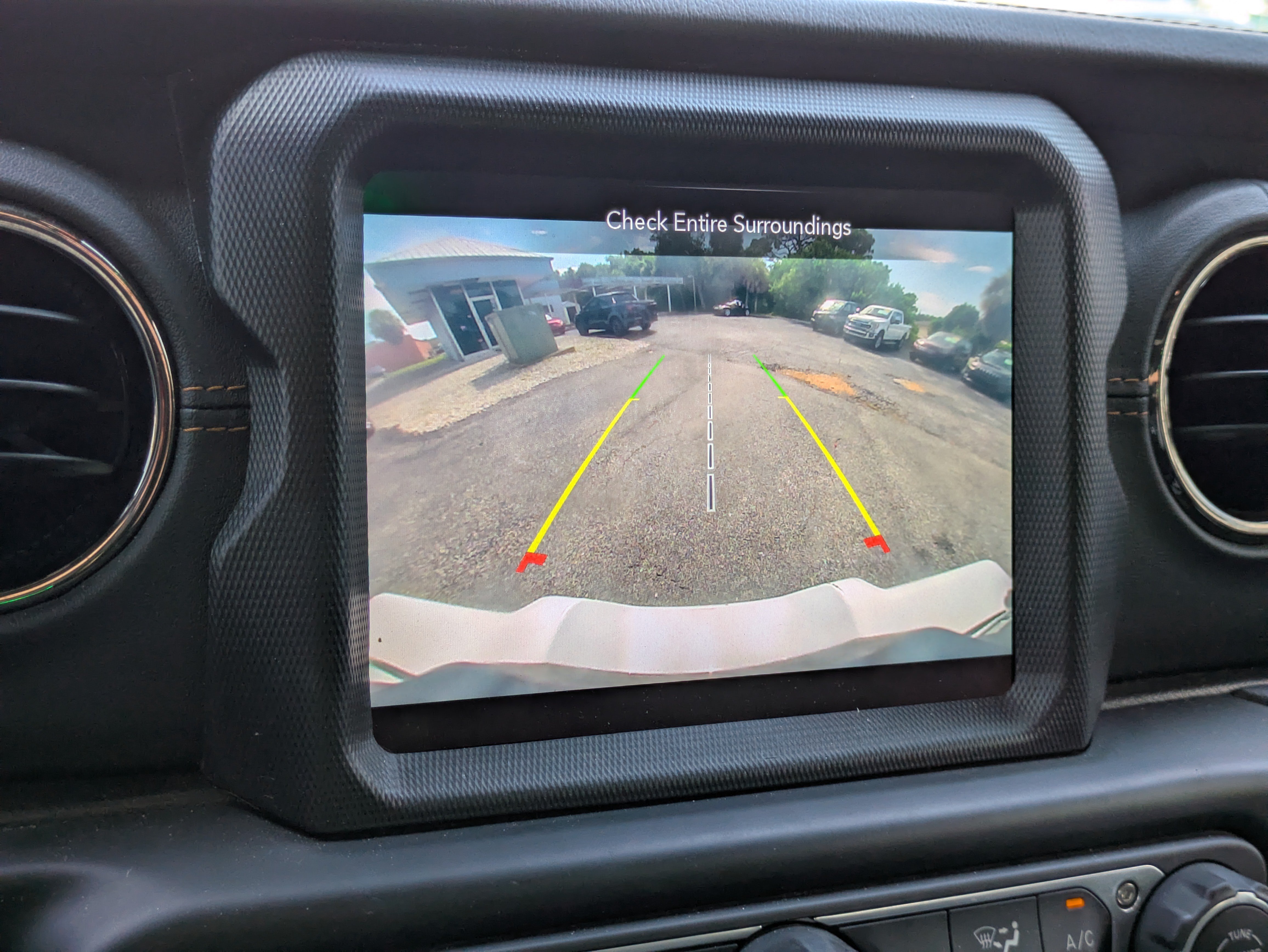 Used 2021 Jeep Wrangler Unlimited Sahara AWD/4WD image 20