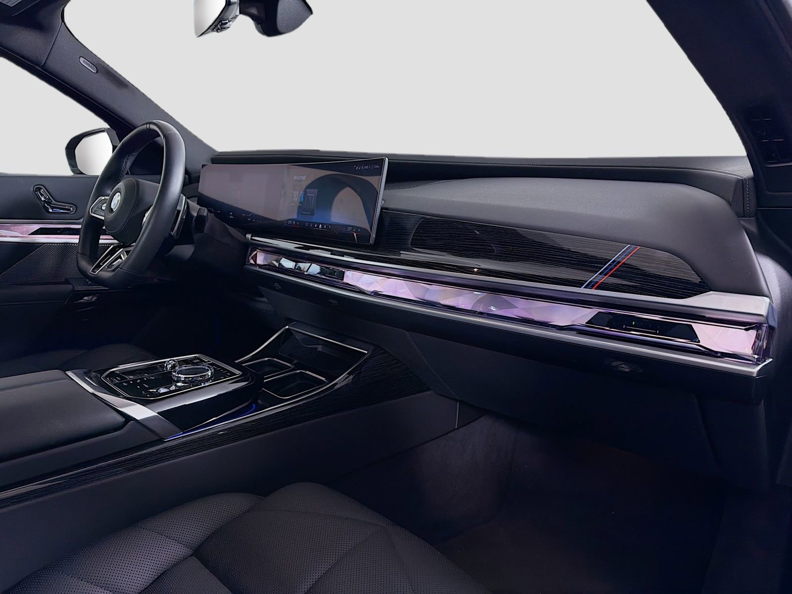 Used 2025 BMW 740i xDrive image 32