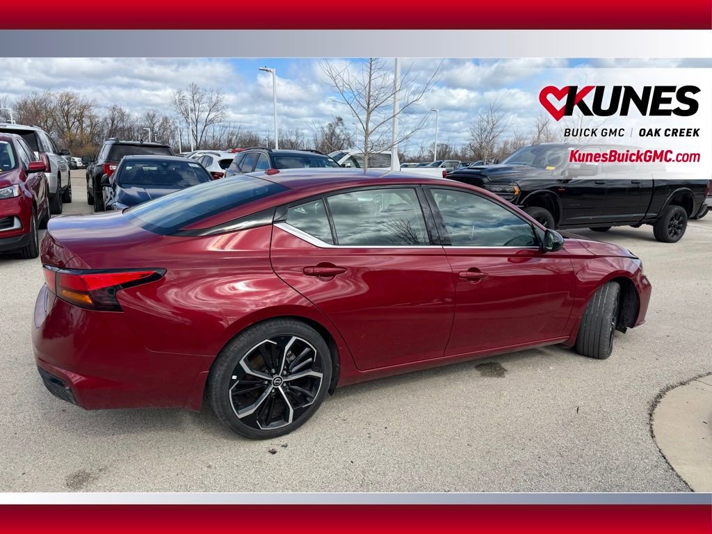 Used 2025 Nissan Altima 2.5 SR FWD image 6