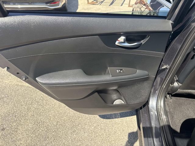 Used 2023 Kia Forte GT-Line w/ GT-Line Premium Package FWD image 18