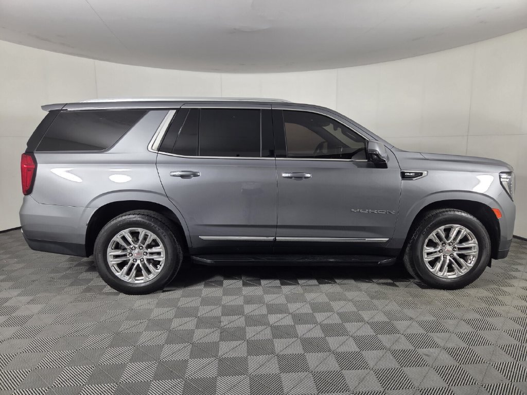 Used 2022 GMC Yukon SLT w/ SLT Premium Package RWD image 4