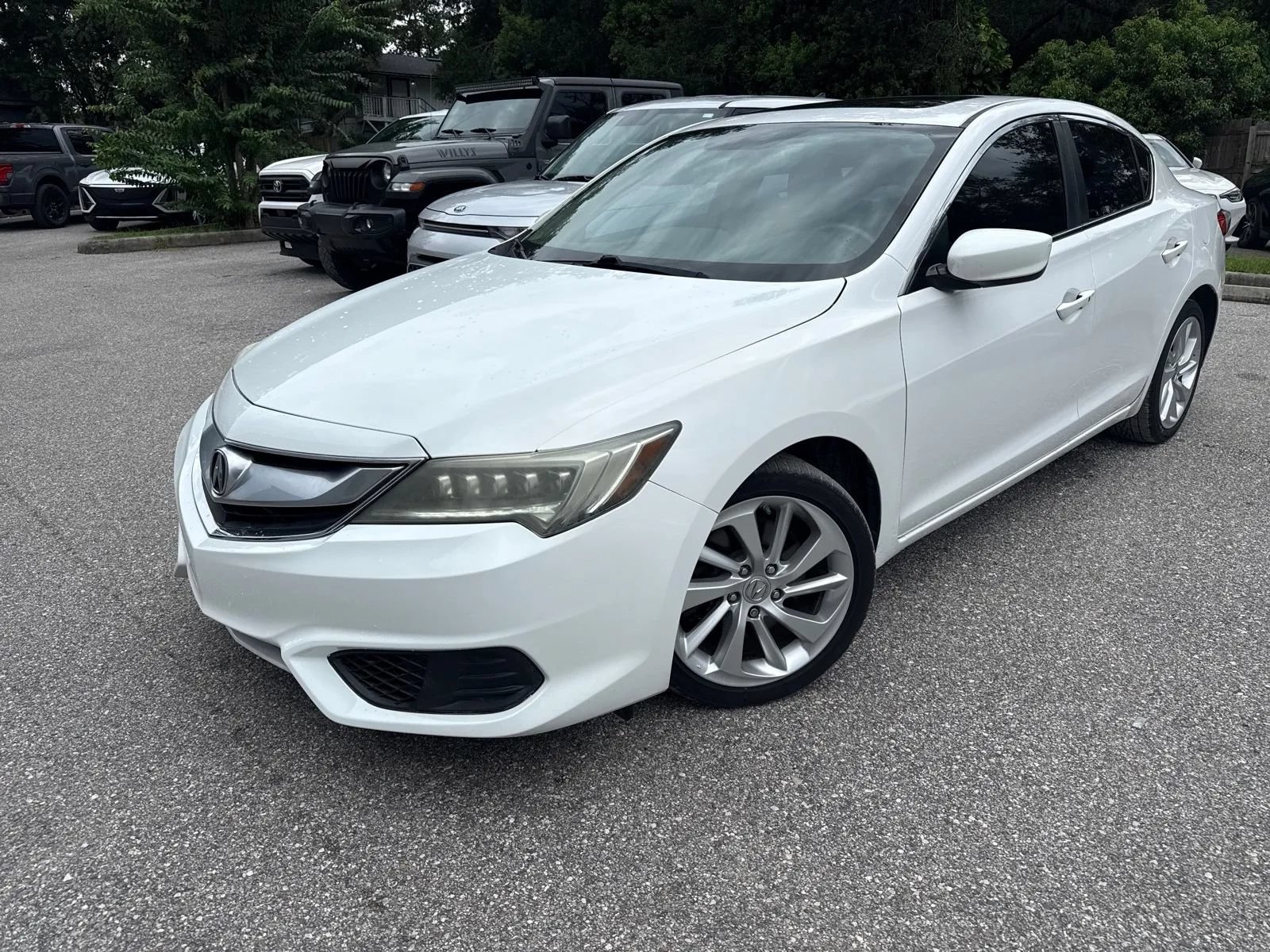 Used 2017 Acura ILX FWD image 2