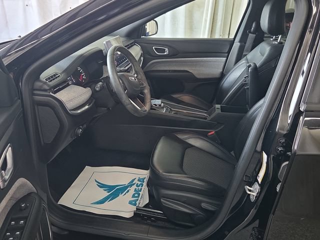 Used 2023 Jeep Compass Latitude AWD/4WD image 5